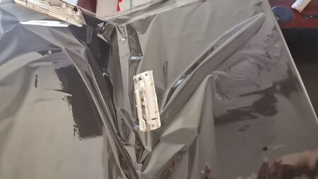 做工质感：好
尺寸大小：合适
耐用度：还没开始用，用后再来评价！
产品设计：不错
其他特色：是我喜欢的类型