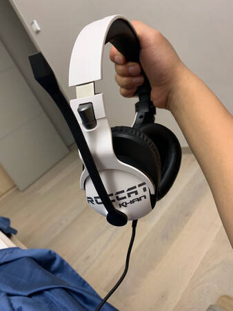 带久了也不难受，音质也可以。