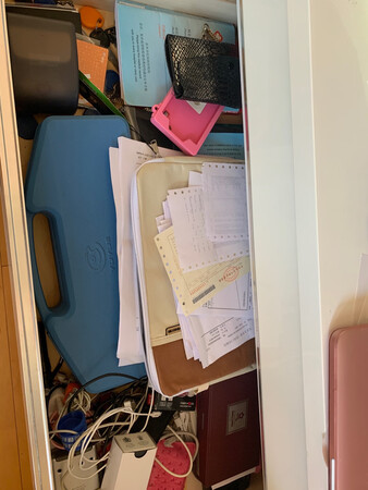 虽然是便宜的小物件却解决的一直以来的问题，有图有真相，已经习惯抽屉乱糟糟的状态了，偶尔看到京东推送抱着试试的心态入手，结果真的是完美。又陆陆续续入手一些收纳架收纳盒，让家里从内到外都整齐有序，当然都是在京东购入的，质量售后都好，一直信赖。