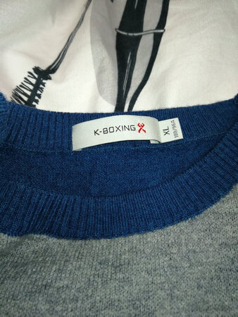 经常穿劲霸的衣服，刚好京东搞活动，一起买了好几件，手感不错，穿着还算舒服