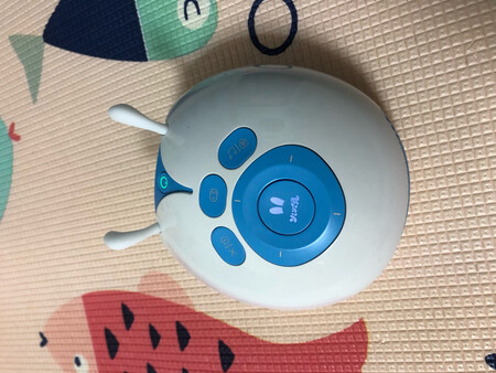 家有小宝，总想着给他最好的，妈妈群有宝妈推荐火火兔非常适合小宝宝，趁着双十一活动看到有火火兔优惠果断入手，其实刷得有点辛苦哈哈！收到后觉得真得是物超所值，很有分量，质感很棒，做工超赞！最值得推荐的是里面自带了很多歌曲、故事、科普知识、还有中英文、小游戏等等丰富有趣的内容！小宝才10个月还不太会玩，但是听到音乐还是很开心！相信一定会带来更多惊喜！强烈推荐有宝宝的妈妈入一个！