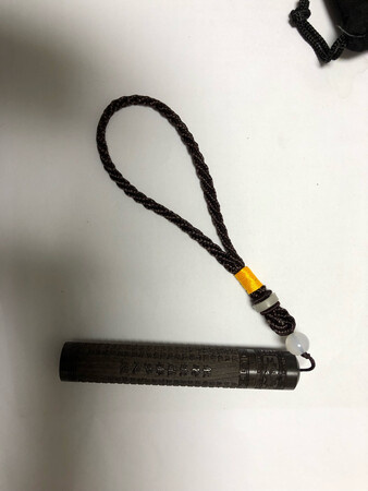 看上去还不错，试了也没问题，还是挺满意的