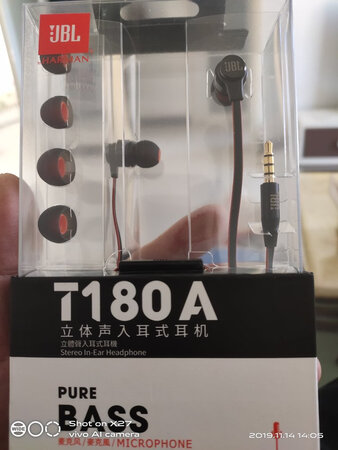 做工质感：大品牌做工果然不一样，有档次感
音质音效：本人木耳朵不懂得什么煲机一类的，听着挺舒服，比vivox27自带的号称199元的原机耳机强得多啊
舒适度：三副耳套找最适合自己的就行
续航能力：航能力无限 
其他特色：低音不错，性价比高