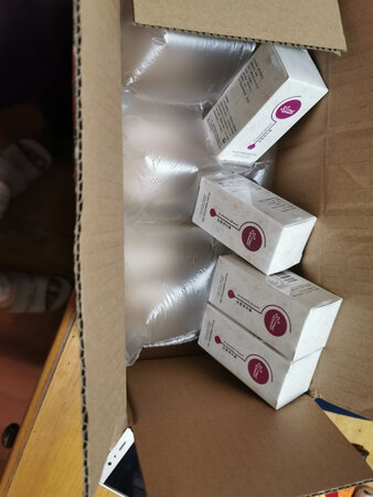 产品气味：还行，
美观程度：好
产品包装：好