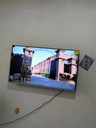 双十一送货还是这么快，京东物流给力，电视很清晰，不错，京东安装服务也比较优惠，服务态度很好