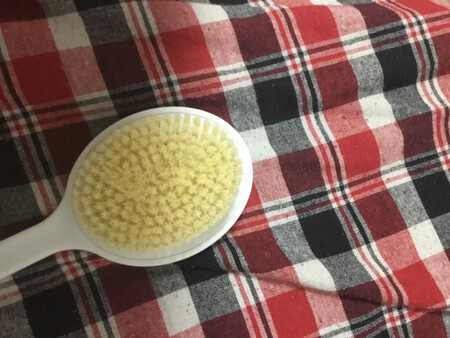 刷毛密集柔软。我很喜欢。今天用下再追评。