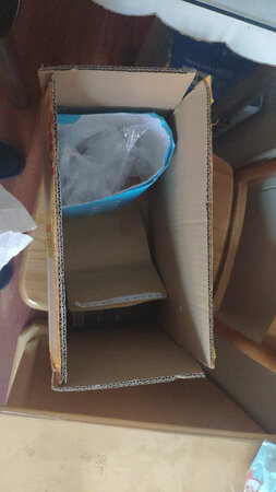 包装很精心，配送的赠品齐全，物流快，拍摄效果还不错，可以拥有的宝贝，本来还担心，现在很放心。顺丰快递，赞一个
