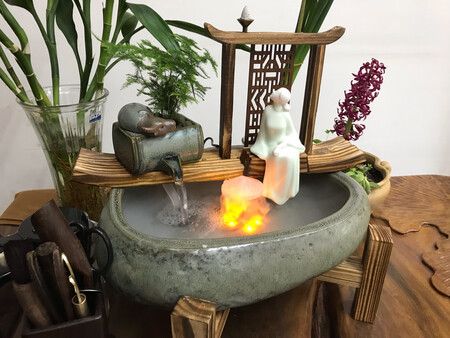 产品可以。就是用的时候水会一点一点出来。桌面上有水珠 经常要处理 现在都不开开起来