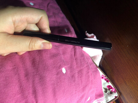 不能说最好用的，但是绝对属于好用之一。已经不晓得用了多少杆了。只能说，贵有贵的道理。但是还是能便宜点最好。
  这个笔特别好画，最大的优点***净，卫生。还是很不错的，大品牌确实有保障。嘿嘿。希望后续有更多的活动。