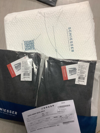 手感不错，薄厚合适，服务很好