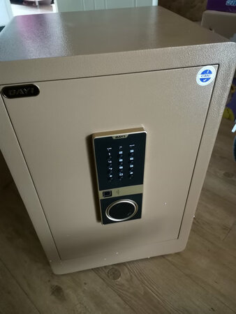 工艺精细，外观设计漂亮，真材实料，性价比高！