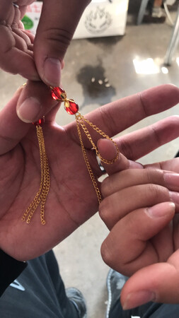 刚拿到货迫不及待拆开了，结婚耳环是什么？联系客服不搭理，看图给我个完美的解释
