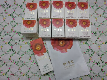 吸收效果：吸收快
使用感受：干皮肤感很好。一直在用茶花油。配套使用。
