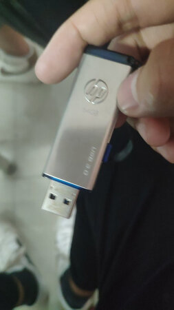 传输速度：最高30 40m每秒
外观材质：很好
其他特色：那个开关有点上瘾