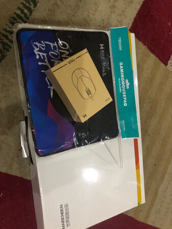 等着双十一优惠买的，购买的时候对比了好几家，最后还是选择了这家，感觉性价比好高，而且显示屏大小也刚刚好，这个价格很公道