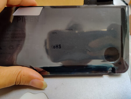 还是一如继往的标准外形，甚至包装都是一样。全负荷容量5893毫安，还是很理想的，比原装略高一点点。最重要的是稳定性很好，没有出现充电过热，耗电过快等异常情况。使用14天后，全负荷电量依然维持在5893毫安，而电池仅仅有5次循环。实际使用中，发现电量大概咋就在50%以下，就会计算一次循环，不知道这是否合理？建议平时使用，尽可能插上电源适配器使用，以减少耗电导致的电池循环次数的增加，这样也可以延长电池寿命。总体来看，品恒的电池还是值得信赖！