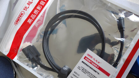 产品质量：不错不错 好用 非常方便 平板变电视 比无线的稳定