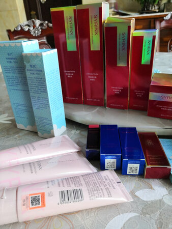 双十一优惠大大小小买了很多件，有很多赠品