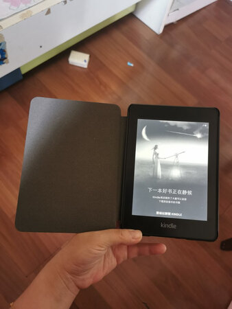 手感很好，外壳很漂亮，喜欢。