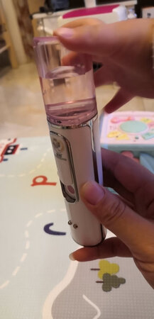 双11买的，比平时便宜多了，挺好用，雾很大，宝宝和我抢着玩了，用的百岁山的水，很好，感觉很大气，一点水都没漏，喜欢的朋友可以入手，物流也很快