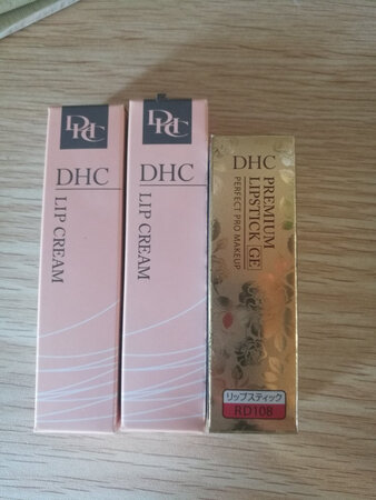 枫叶红颜色很棒哦~不是特别大支，价格跟双十一差不多，没有太大的优惠活动~