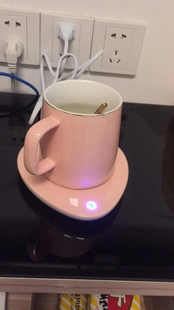 送给朋友的礼物，物流很快，即使双十一依然不受影响，比我想象的还要快速的送到朋友身边！朋友的第一反应就是高大上，外形很有爱，心形造型简直不要太可爱，妥妥的抓住了朋友的心，小巧可爱，精致实用！推荐给需要给女孩子送礼物的朋友，不会失望的！好评。