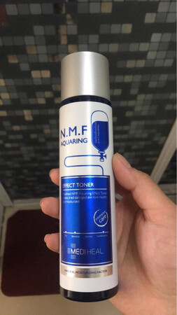 非常好用，再配上面膜就更好用了，查了一下，是正品，因为怀孕了，好多产品都不敢用，朋友推荐的，补水效果不错