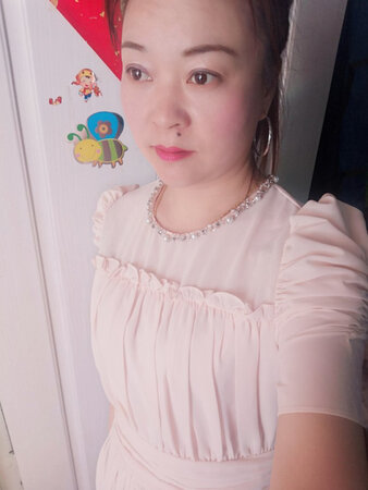 质量不错，穿上也挺好的，就是拍大了一号