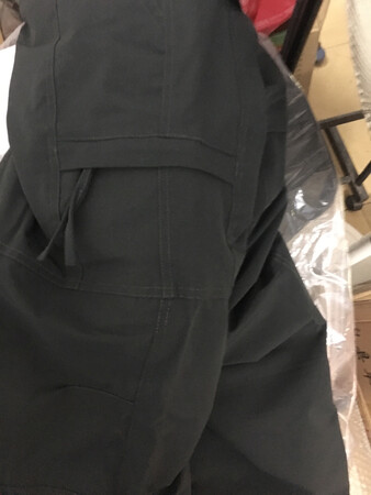 裤子还不错，裤腿长了点。