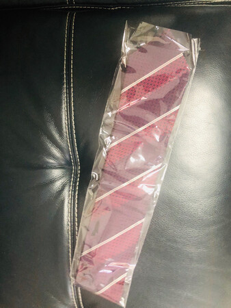 送货快，实物颜色很好看