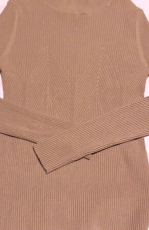 衣服穿着挺合身的，打底挺好的。还算满意