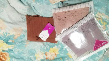 摸着很舒服，质量挺好的。很满意