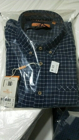 衣服看着不错，满意