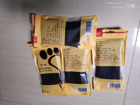 刚刚收到货物很好，一次购买了好几双，留着用质量很好值得购买。