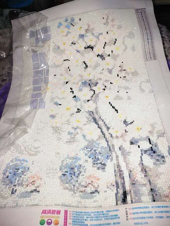 画面不清晰，画面好多不一样，而且钻石颜色好多都没区别，对比哈嘛……