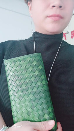 好看，质量不错。和我的包包很搭????
