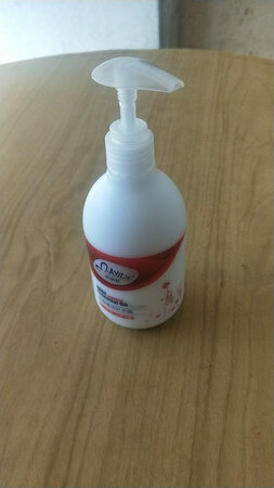 商品刚收到，用了用感觉还行