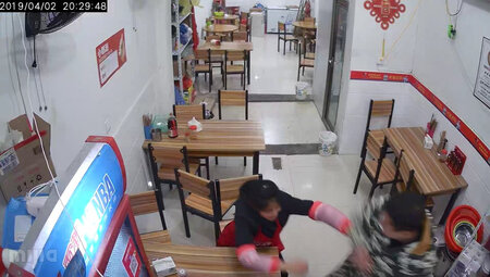 安装方便，画面比较清晰，还可以，360就转