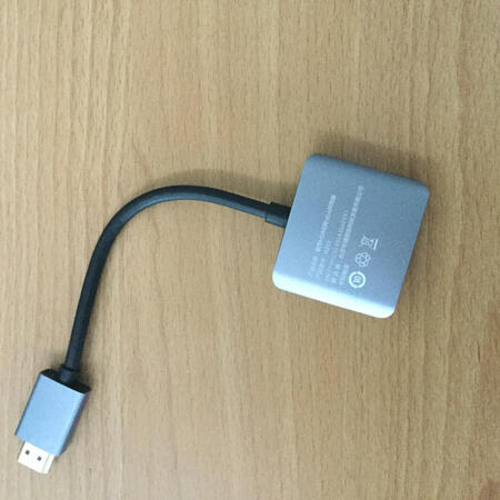 产品不错，尤其是外观和材质，携带更是方便。