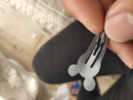 挺喜欢，但是边不太整齐