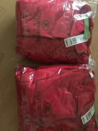 衣服还行，比图片颜色要深一些。。。。。。