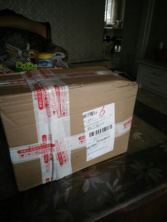 不好！好象是次品，有很多疤痕！不舒服。