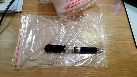 装发票或者文件类的够用，不是很厚实，性价比较高！