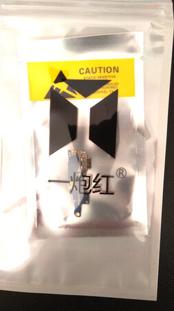 客服服务非常好，很满意！详细解答各种问题，产品质量很好中间出现了一点小问题，客服立马补发，售后有保障，是一家诚信经营的好商家，值得信赖！（顺便说一下客服确实不错，老板应该给加工资！）