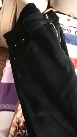 裤子穿起来很舒服，码子标准，值得信赖，我很喜欢，准备再买一条