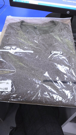 衣服质量可以，就是异味太重，穿之前要狠狠的洗一下，没有照片上那么好看