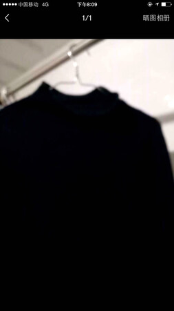 衣服非常好看，是我喜欢的类型，大小也非常合适