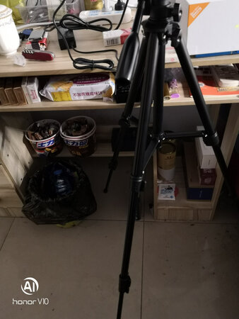 立得住，很稳的，不知时间长了紧固螺丝会不会滑丝，用着先！
