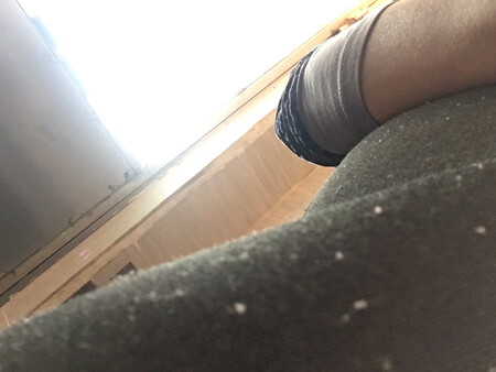 商品很差，还是品牌，质量无保证，穿着几次就出了很多毛球.