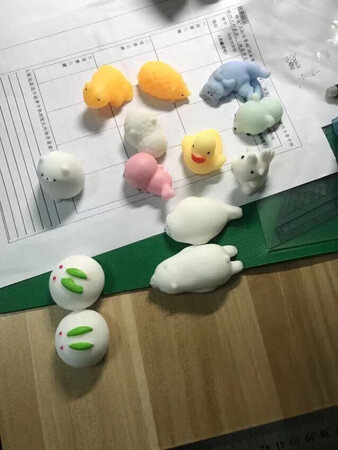 哈哈，好多软软的小动物，萌萌哒，捏起来很好玩！